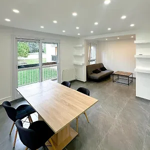  Appartement Charmant T3 Avec Balcon